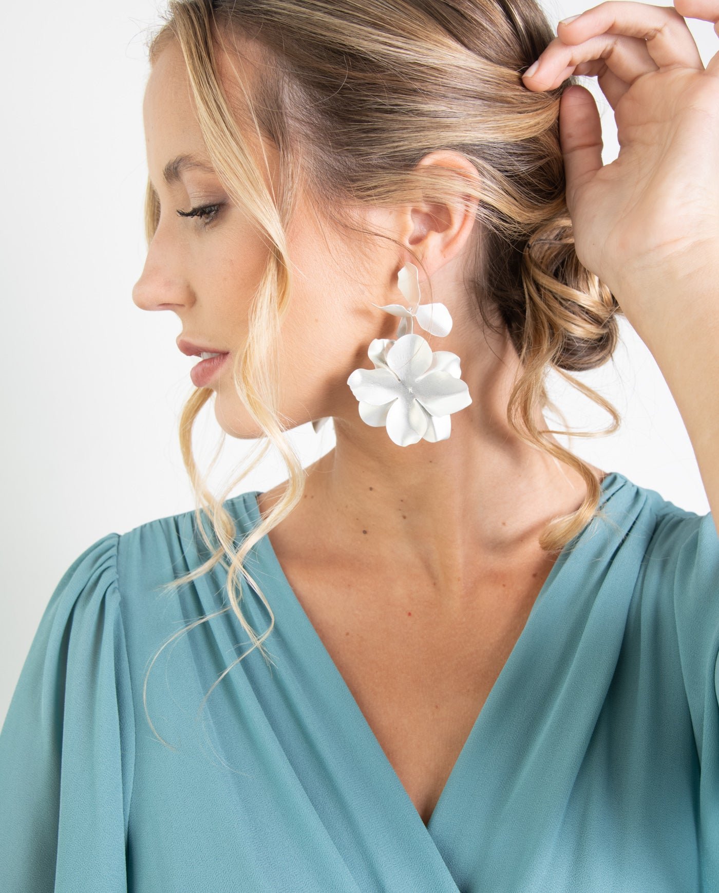 Aros Poppy Flor Plateado